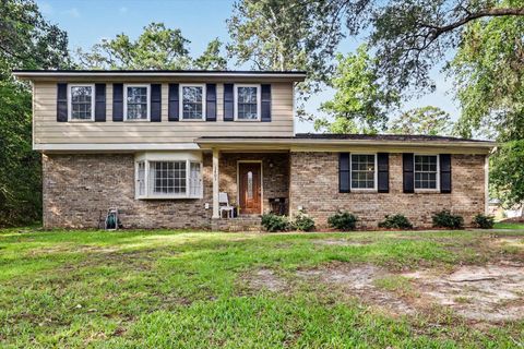 Photo of 1401 Oldfield Drive, Tallahassee, FL 32308 (MLS # 400354)