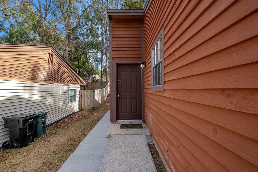 Photo of 1047 Sutor Road, Tallahassee, FL 32311 (MLS # 396739)