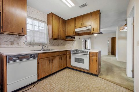 Tiny photo for 1047 Sutor Road, Tallahassee, FL 32311 (MLS # 396739)