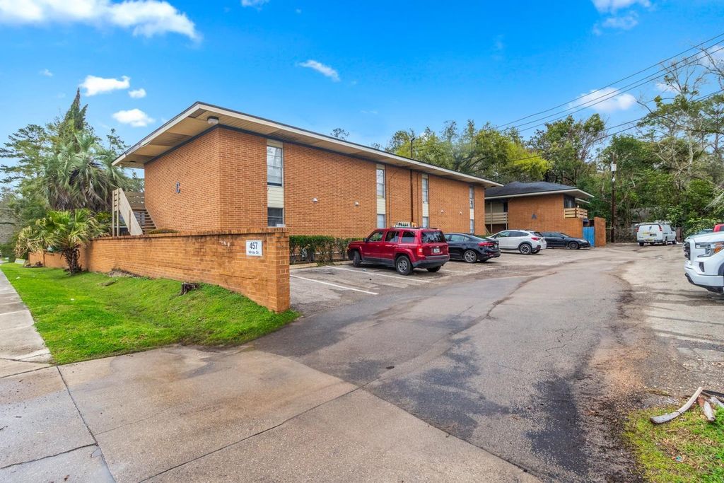Photo of 457 White Dr Dr #B5/C5, Tallahassee, FL 32304 (MLS # 388431)