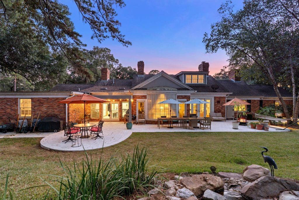 Photo of 2236 Ellicott Drive, Tallahassee, FL 32308 (MLS # 393498)