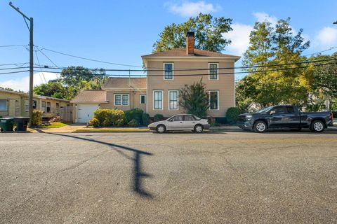 Tiny photo for 237 E Washington Street, Quincy, FL 32351 (MLS # 396871)