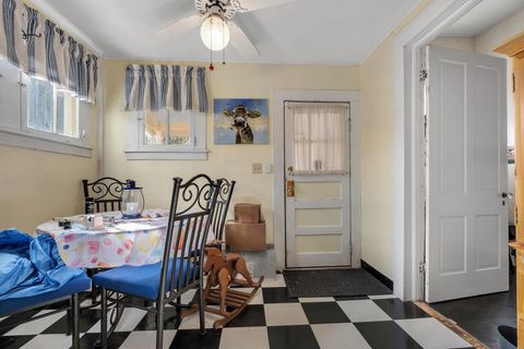 Tiny photo for 237 E Washington Street, Quincy, FL 32351 (MLS # 396871)