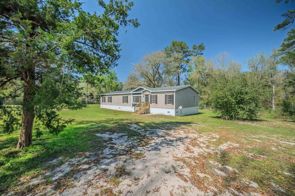 Photo of 164 Robert Williams Road, Crawfordville, FL 32327 (MLS # 397195)