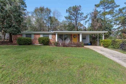 Photo of 820 CHESTWOOD Avenue, Tallahassee, FL 32303 (MLS # 396135)