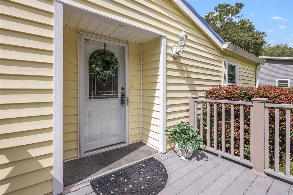 Photo of 2040 Plantation Forest Drive, Tallahassee, FL 32317 (MLS # 391807)