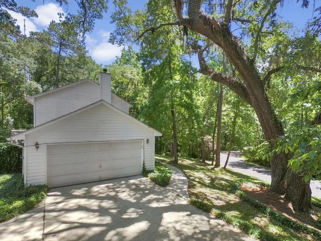 Photo of 2849 Green Forest Lane, Tallahassee, FL 32312 (MLS # 397622)