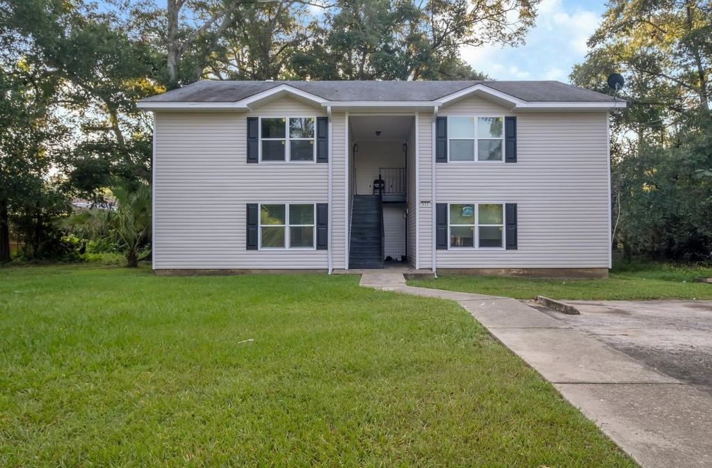 Photo of 611 N Copeland Street #B, Tallahassee, FL 32304 (MLS # 396207)
