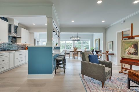 Tiny photo for 2012 Lee Avenue, Tallahassee, FL 32308 (MLS # 397742)