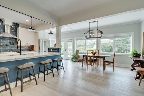 Tiny photo for 2012 Lee Avenue, Tallahassee, FL 32308 (MLS # 397742)