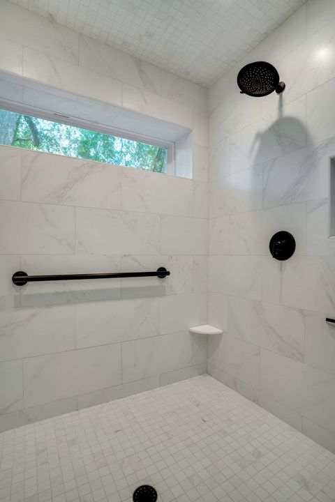 Tiny photo for 2012 Lee Avenue, Tallahassee, FL 32308 (MLS # 397742)