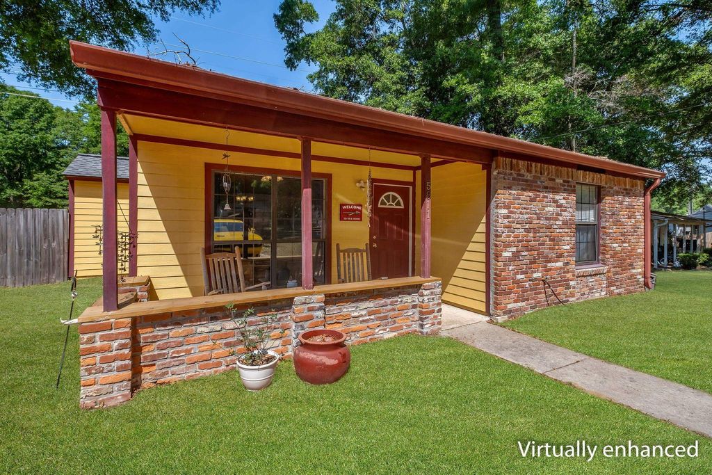 Photo of 5811 BOMBADIL Court, Tallahassee, FL 32303 (MLS # 398873)