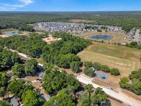 Tiny photo for 5811 BOMBADIL Court, Tallahassee, FL 32303 (MLS # 398873)