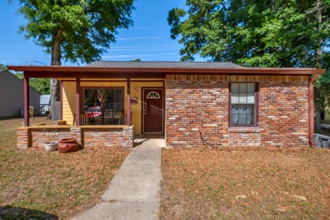 Tiny photo for 5811 BOMBADIL Court, Tallahassee, FL 32303 (MLS # 398873)