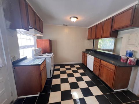 Tiny photo for 2196 Amelia Circle Circle, Tallahassee, FL 32304 (MLS # 391884)