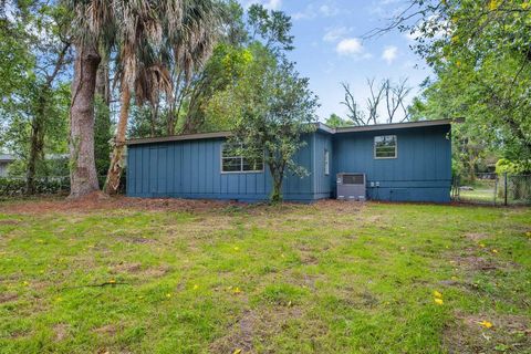 Tiny photo for 2131 Oxford Road, Tallahassee, FL 32304 (MLS # 394974)