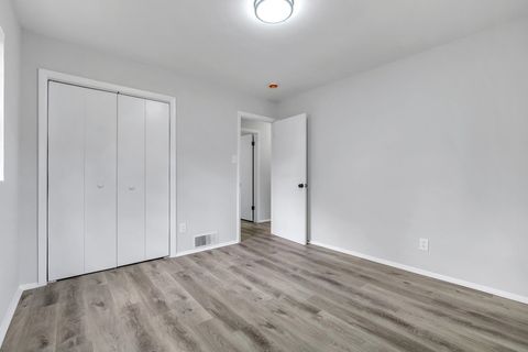 Tiny photo for 2131 Oxford Road, Tallahassee, FL 32304 (MLS # 394974)