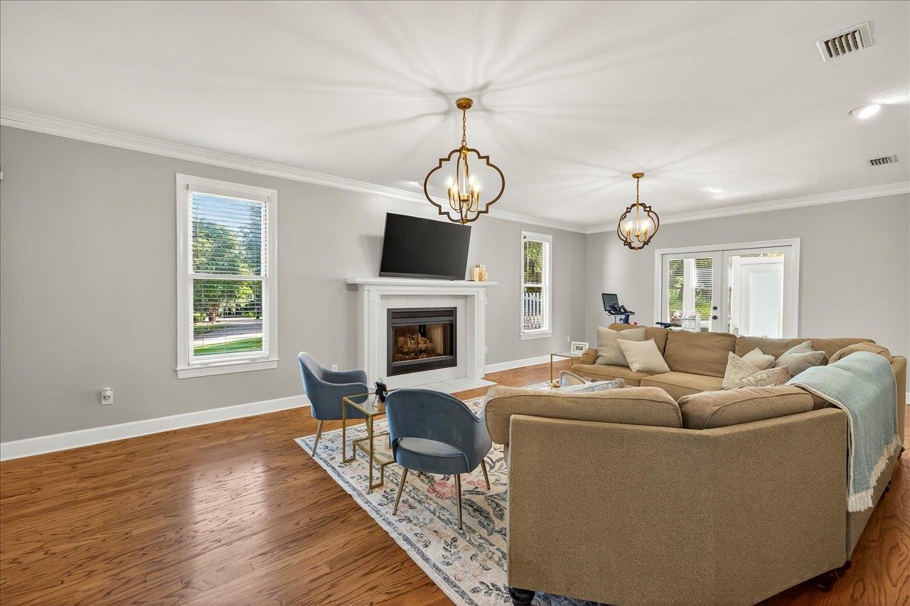 3699 Dexter Drive