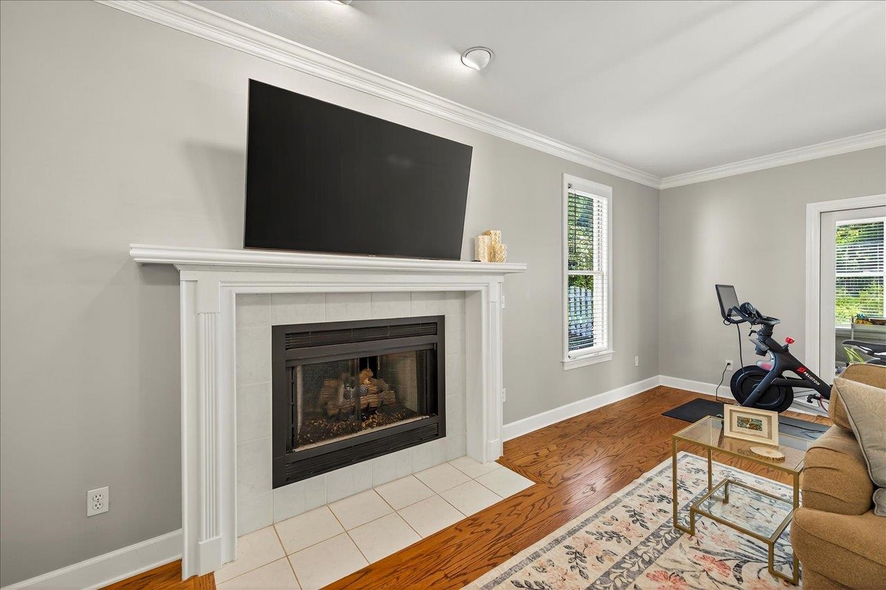 3699 Dexter Drive