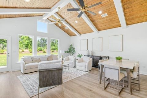 8372 Bull Headley Road Tallahassee FL 32312