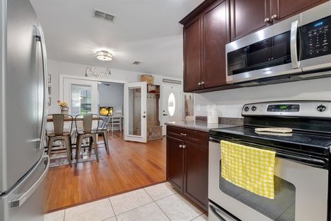 Tiny photo for 153 Louis John Lane, Tallahassee, FL 32312 (MLS # 396219)