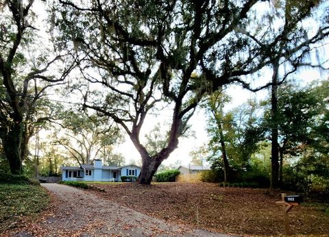 Photo of 1522 ATAPHA NENE, Tallahassee, FL 32301 (MLS # 394233)