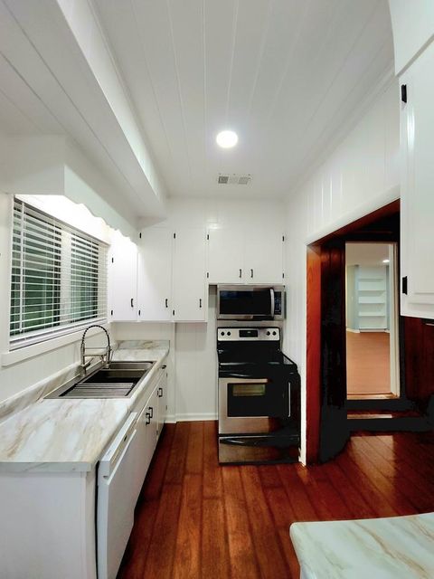 Tiny photo for 1522 ATAPHA NENE, Tallahassee, FL 32301 (MLS # 394233)