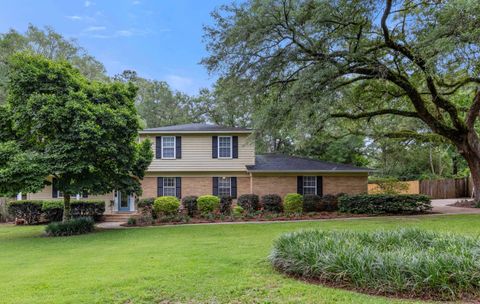 Photo of 4076 ROSCREA Drive, Tallahassee, FL 32309 (MLS # 400021)
