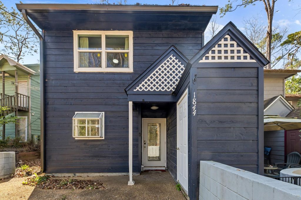 Photo of 1844 NICKLAUS Drive, Tallahassee, FL 32301 (MLS # 396156)