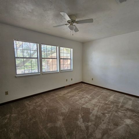 Tiny photo for 1208 Hidden Place, Tallahassee, FL 32304 (MLS # 390339)