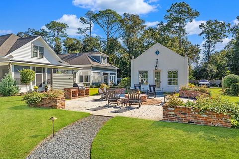Tiny photo for 1207 Braemore Way, Tallahassee, FL 32308 (MLS # 388763)