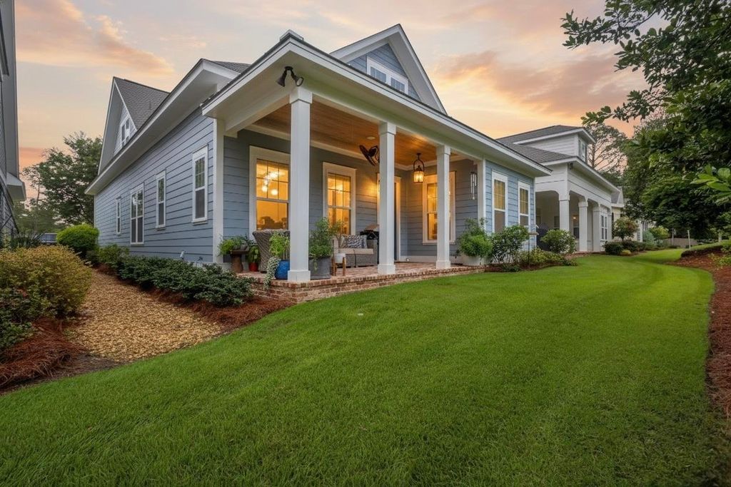 Photo of 1207 Braemore Way, Tallahassee, FL 32308 (MLS # 388763)