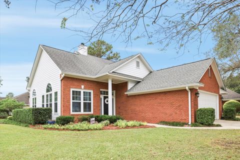 Photo of 181 Love Ridge Court, Tallahassee, FL 32312 (MLS # 401432)