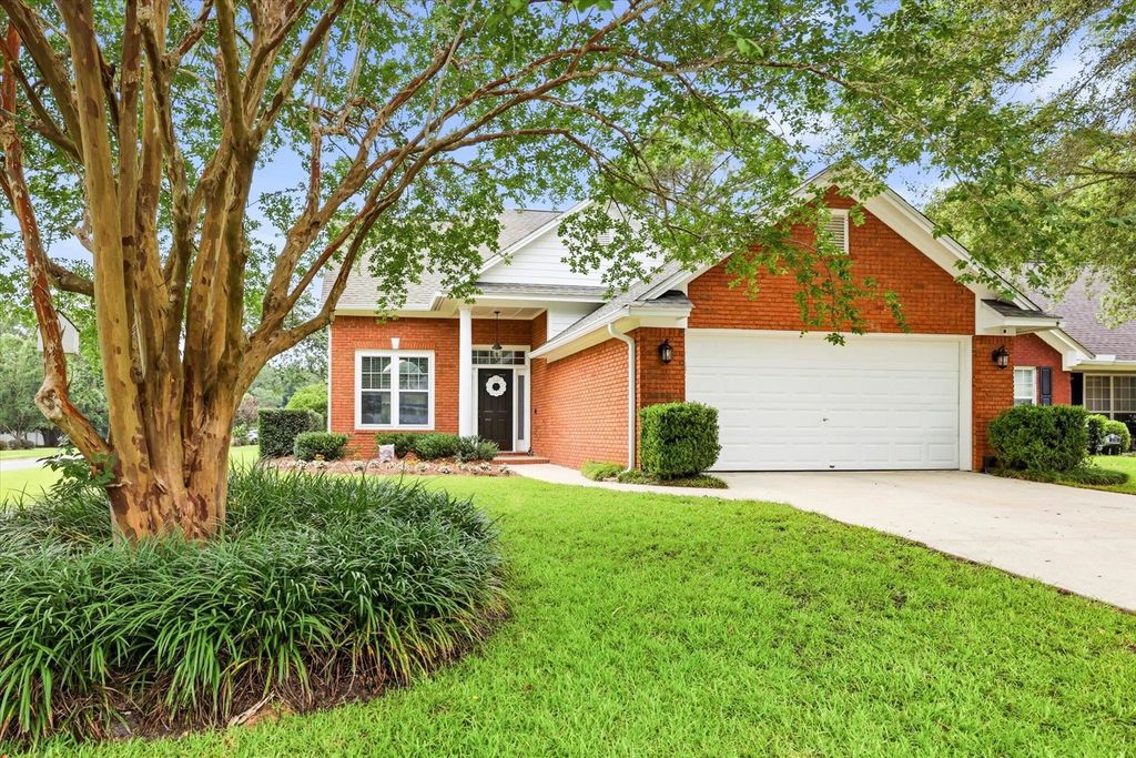 Photo of 181 Love Ridge Court, Tallahassee, FL 32312 (MLS # 401432)