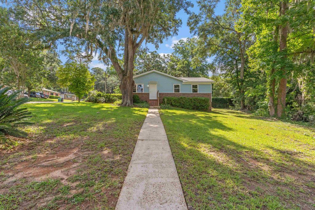 Photo of 2815 Nepal Drive, Tallahassee, FL 32303 (MLS # 388186)