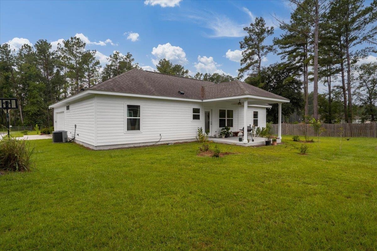 1530 Sweetbay Court