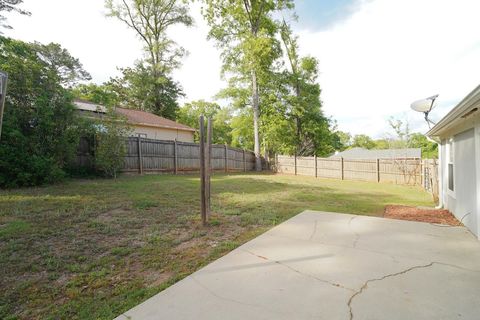 Tiny photo for 1908 E Wagon Wheel Circle, Tallahassee, FL 32317 (MLS # 398558)