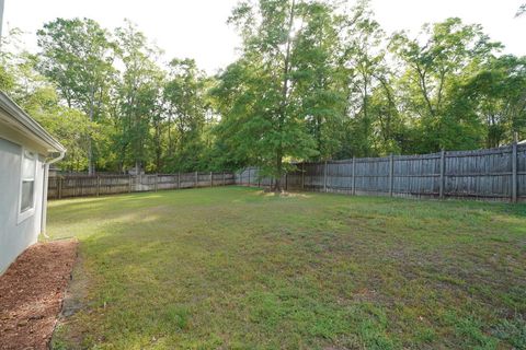 Tiny photo for 1908 E Wagon Wheel Circle, Tallahassee, FL 32317 (MLS # 398558)
