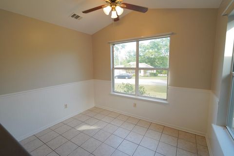 Tiny photo for 1908 E Wagon Wheel Circle, Tallahassee, FL 32317 (MLS # 398558)