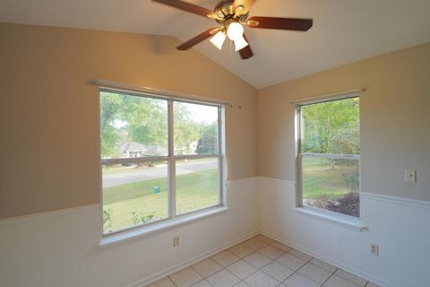 Tiny photo for 1908 E Wagon Wheel Circle, Tallahassee, FL 32317 (MLS # 398558)