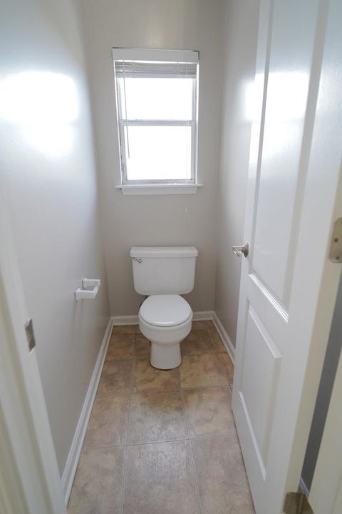 Tiny photo for 1908 E Wagon Wheel Circle, Tallahassee, FL 32317 (MLS # 398558)