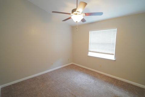 Tiny photo for 1908 E Wagon Wheel Circle, Tallahassee, FL 32317 (MLS # 398558)