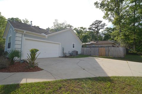 Tiny photo for 1908 E Wagon Wheel Circle, Tallahassee, FL 32317 (MLS # 398558)