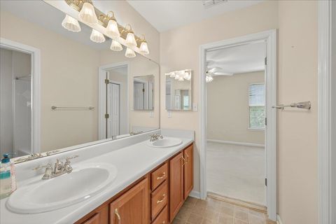 Tiny photo for 2704 Laurelwood Lane, Tallahassee, FL 32308 (MLS # 389717)