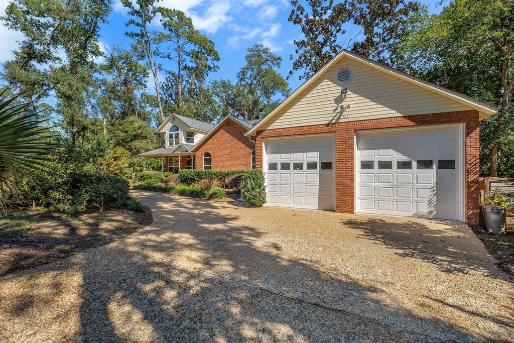 Photo of 1611 Seminole Drive, Tallahassee, FL 32301 (MLS # 392710)