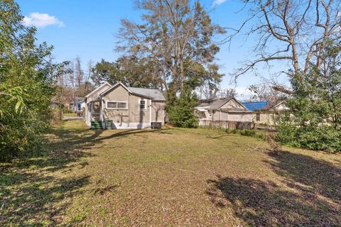 Tiny photo for 845 W Brevard Street, Tallahassee, FL 32304 (MLS # 391563)