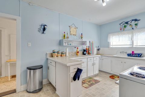 Tiny photo for 845 W Brevard Street, Tallahassee, FL 32304 (MLS # 391563)