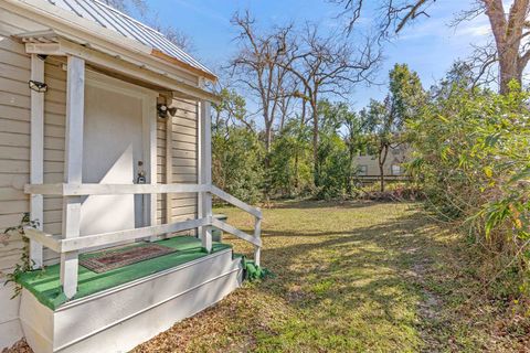 Tiny photo for 845 W Brevard Street, Tallahassee, FL 32304 (MLS # 391563)