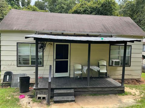 Tiny photo for 203 S 9th Street, Quincy, FL 32351 (MLS # 401596)