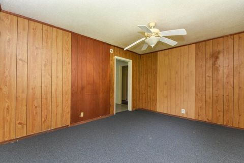 Tiny photo for 203 S 9th Street, Quincy, FL 32351 (MLS # 401596)